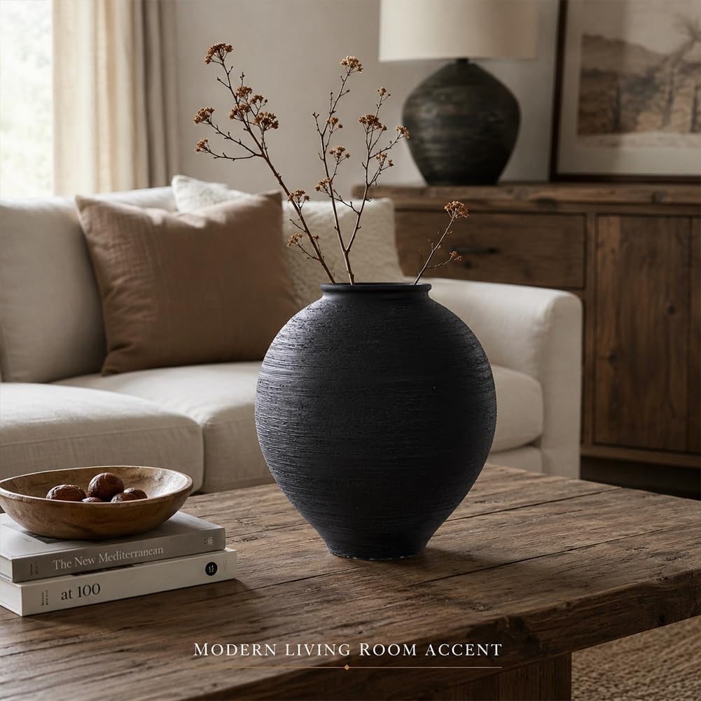 Matte Black Ribbed Ceramic Flower Vase