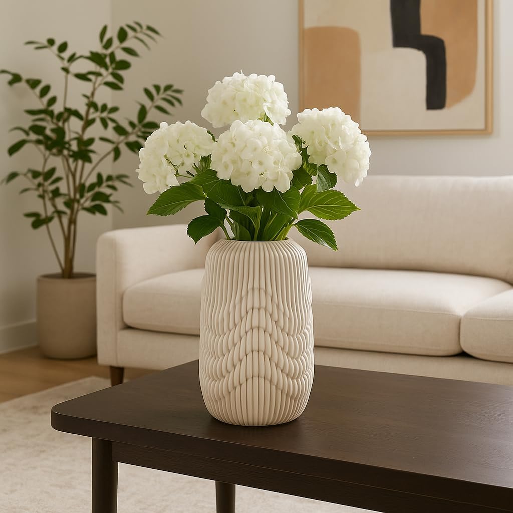 Ivory Ribbed 3D Printed Ceramic Vase