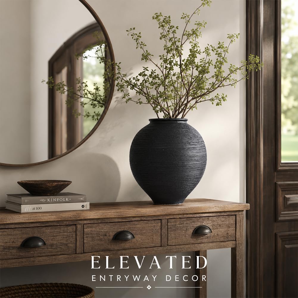 Matte Black Ribbed Ceramic Flower Vase